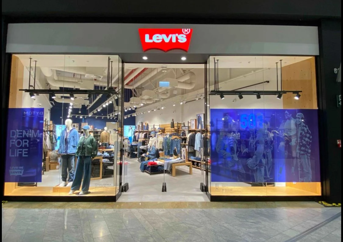 Levi&rsquo;s &mdash; Reklama i izlog
